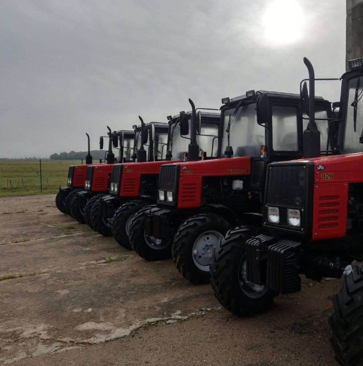 MTZ traktoriai eilėje – naudotos ir naujos technikos pasirinkimas